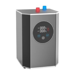 Grå Cooker-boiler med digitalt display og rød og blå tilslutning øverst.